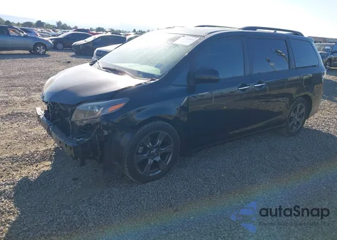 2018 Toyota Sienna Se Premium 8 Passenger from USA, damaged, VIN 5TDXZ3DCXJS904544